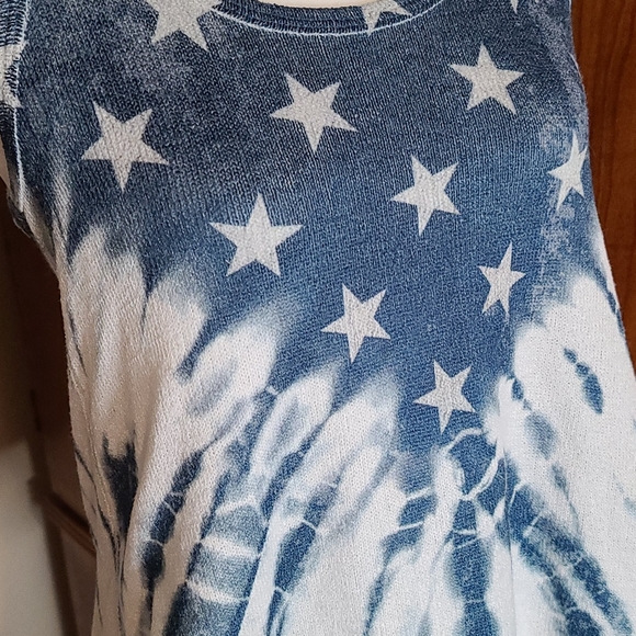 Stars Tank - Picture 4 of 4